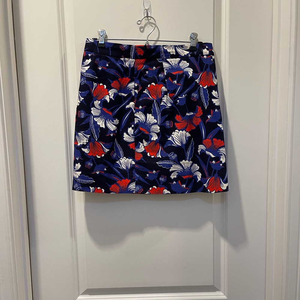 J Crew mini pencil skirt, red white and blue floral pattern, size 2